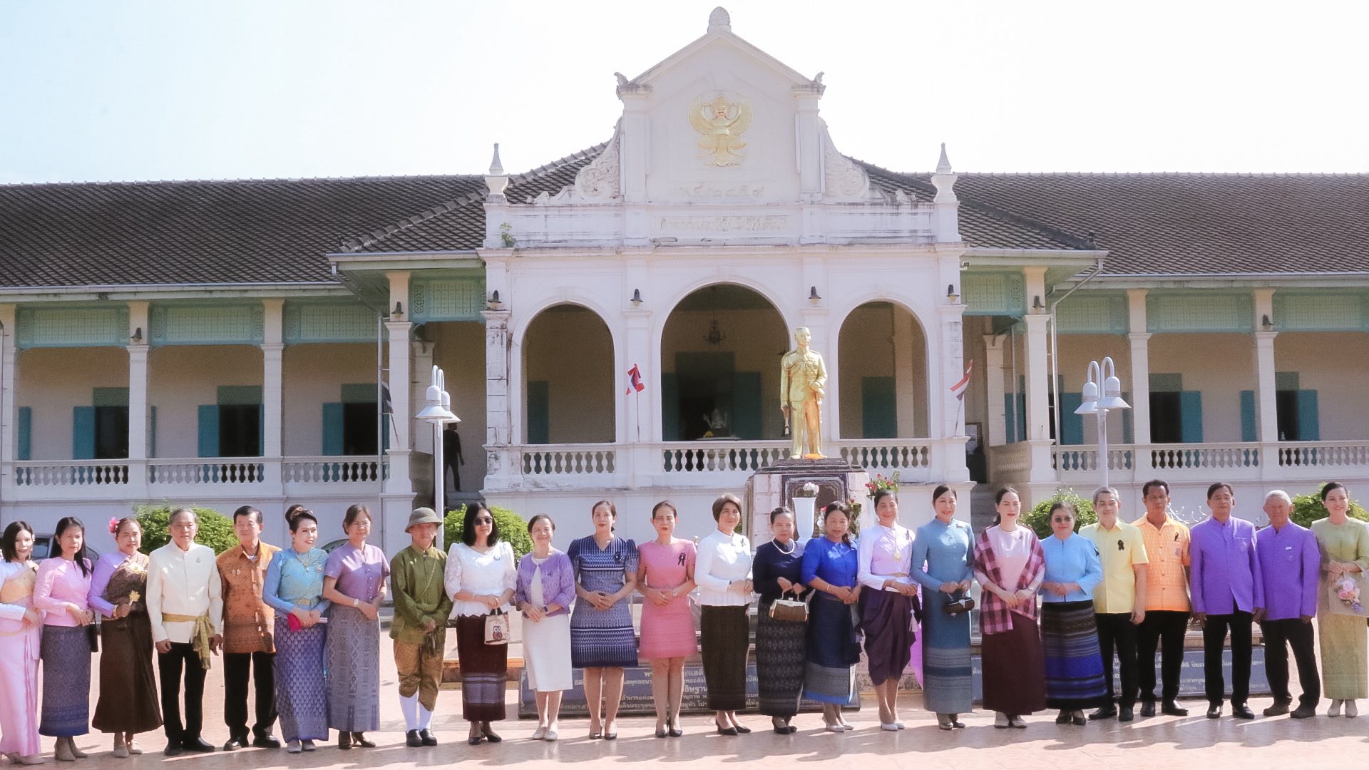 มทร.ตะวันออก วิทยาเขตจันทบุรี ร่วมรณรงค์แต่งกายผ้าไทย สืบสานวัฒนธรรมไทย